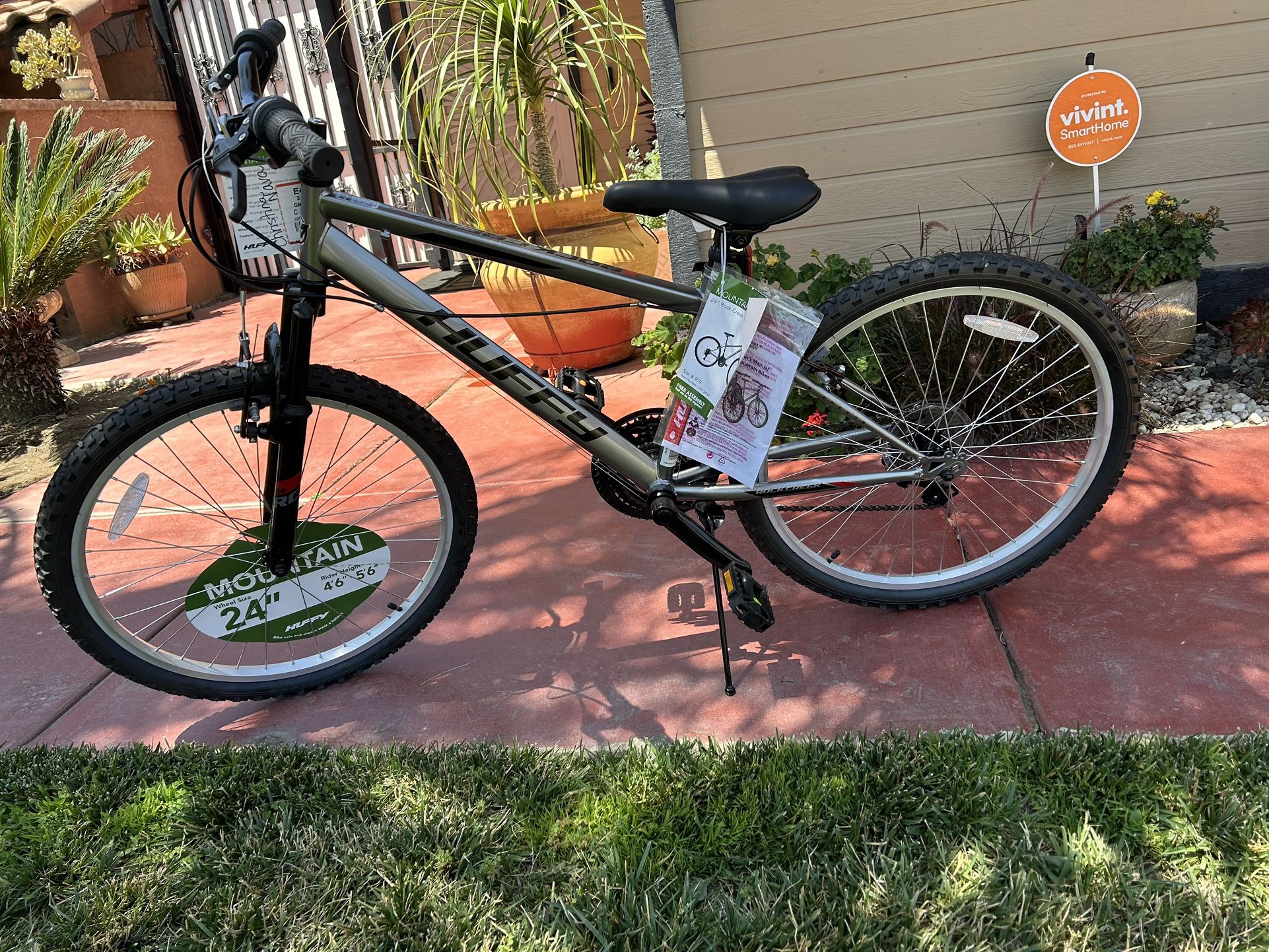 NEW* 24” Rock Creek Mountain Bike