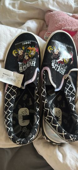 Disney Hocus Pocus casual slip-on sneakers by Ground Up