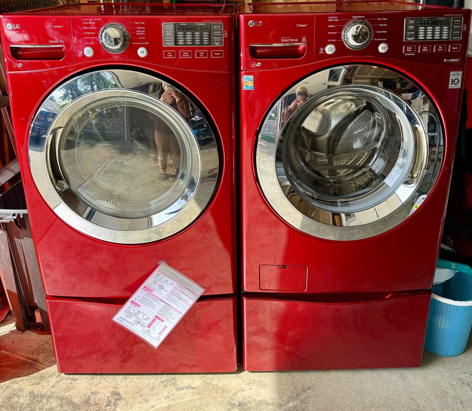 LG washer & dryer (pedestals Included)