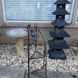 Iron Spiral Staircase In Plant Stand 3 Tiers