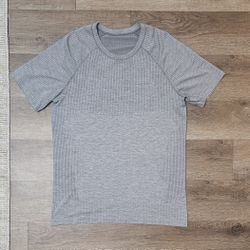 Lululemon Mens Medium Shirt