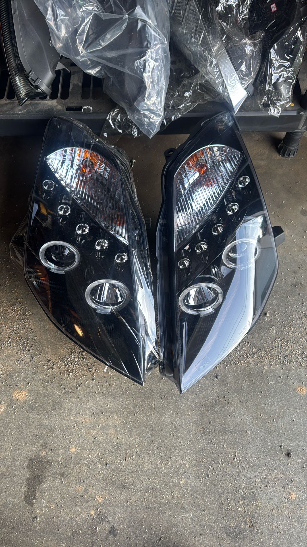 Nissan 350x Headlights