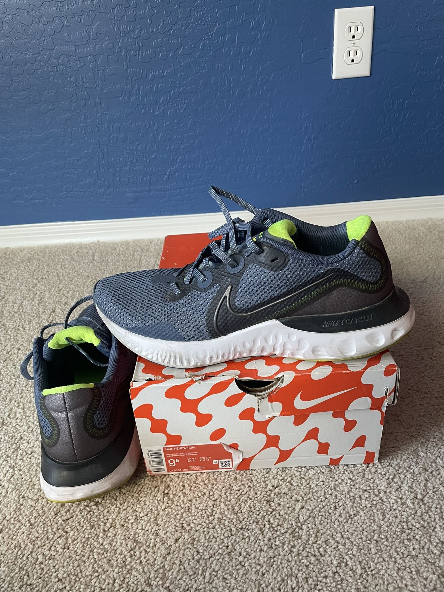 Mens nike Renew Run Size 9.5