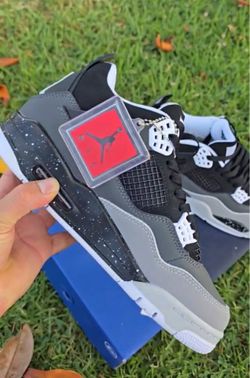 Air Jordan 4 Retro ‘Fear’ size 8.5, 9.5, 10,10.5,11