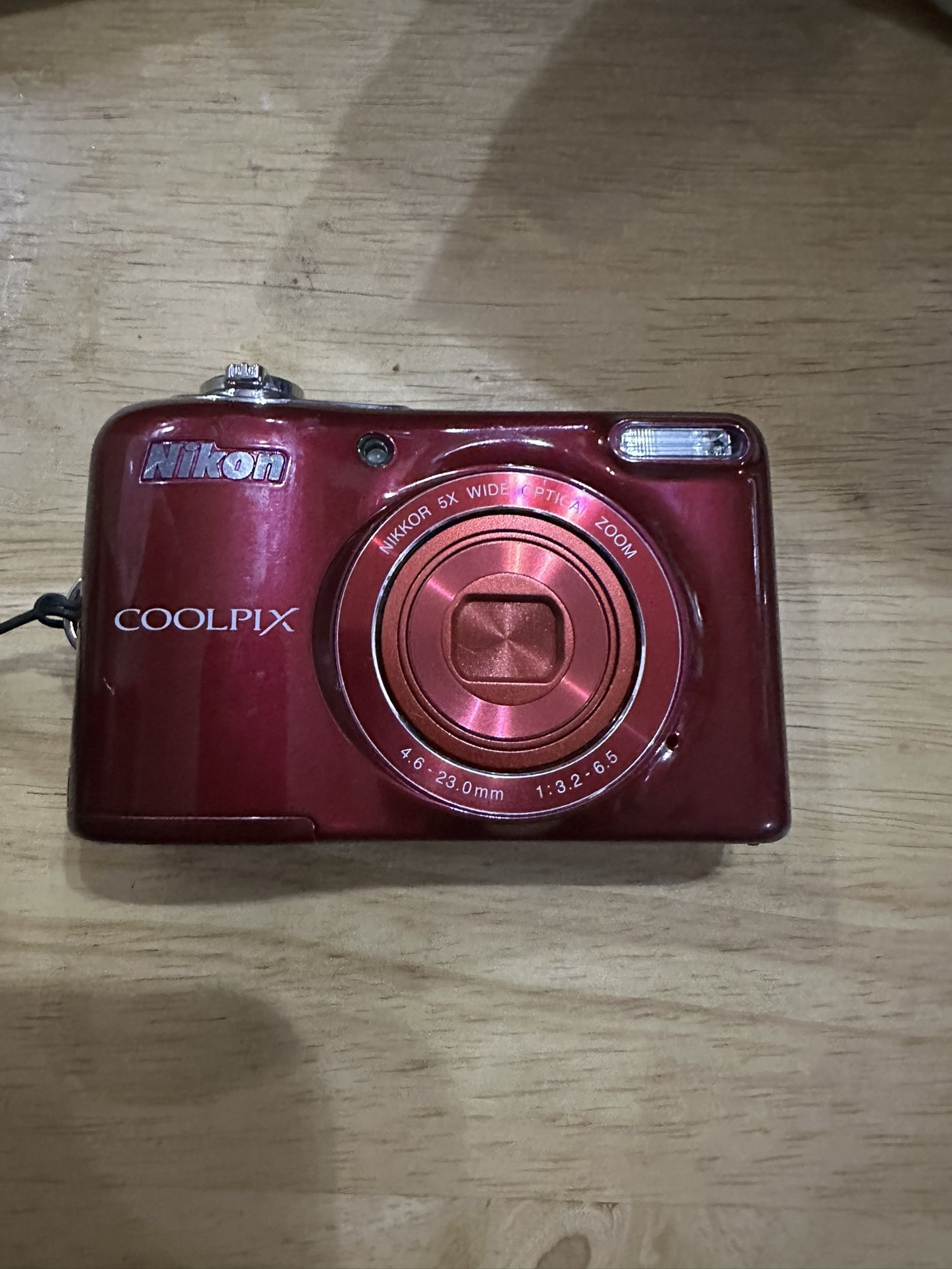 Nikon Coolpix L30 Digital Camera