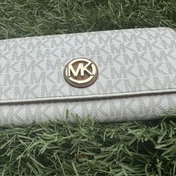 Michael Kors’s Wallet