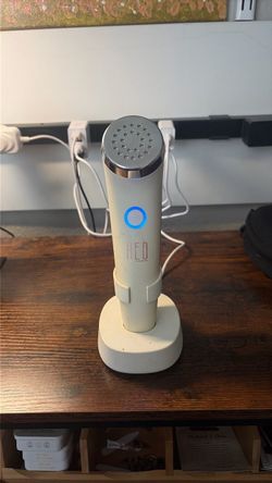 RED by Elevare Skin – Anti-Aging Red Light & Infrared Therapy Device