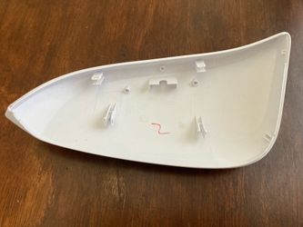 RAV4 Right Side View Mirror Cover, White.
