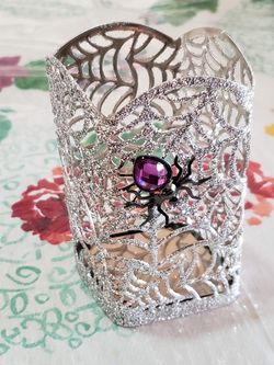 Bath & Body Works Halloween spider web soap sleeve