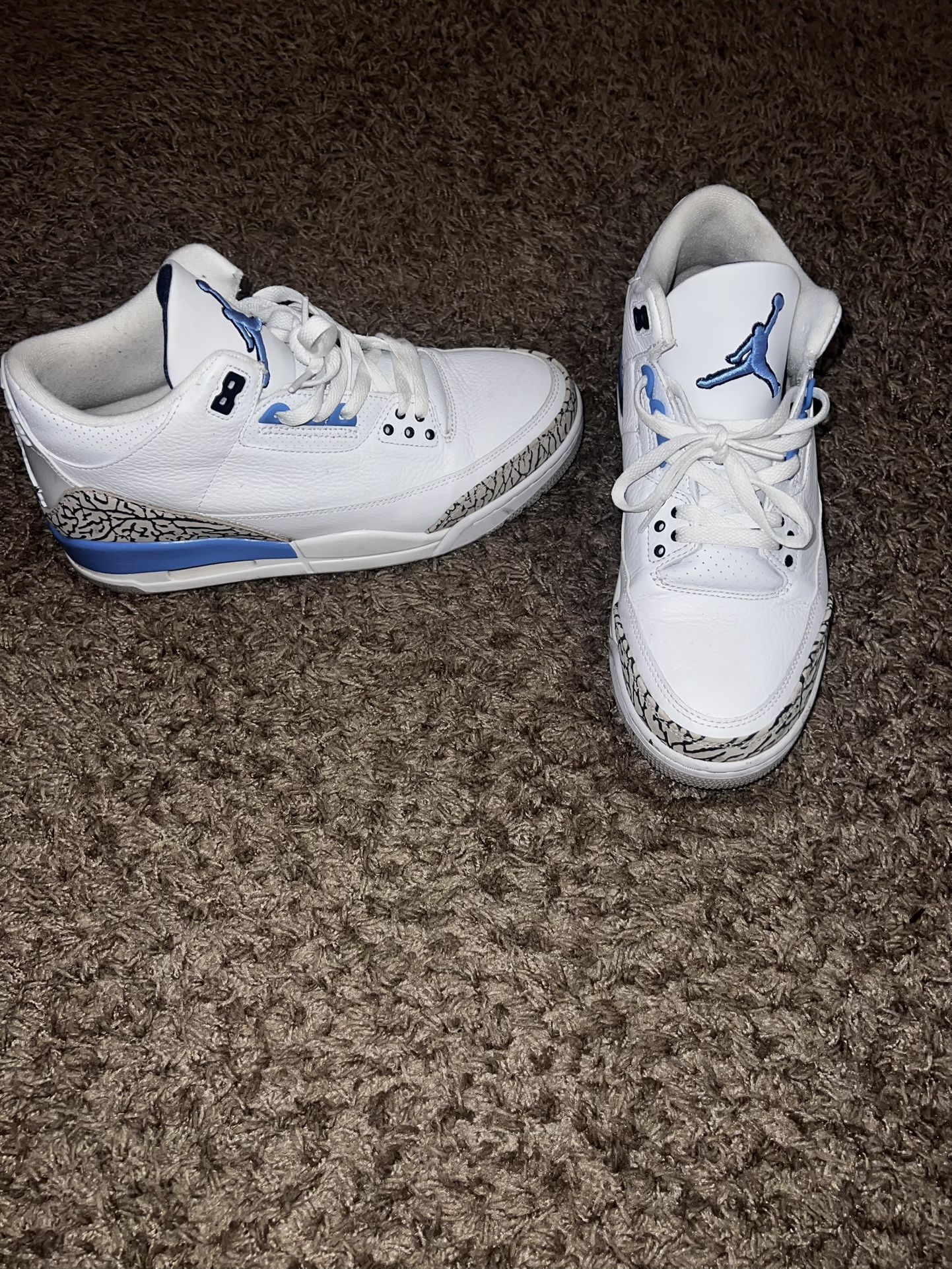 Jordan 3 UNC (Size 10.5)