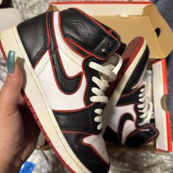 Jordan 1 high bloodline