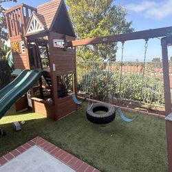 Backyard Play Set 