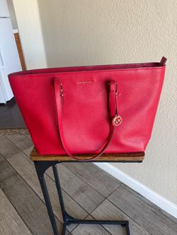 Micheal Kors Quinn Large Pebbled Leather Tote Bag