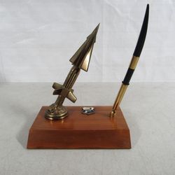 US Army 61st Air Defense Artillery Regiment Vintage Desk Pen Holder
