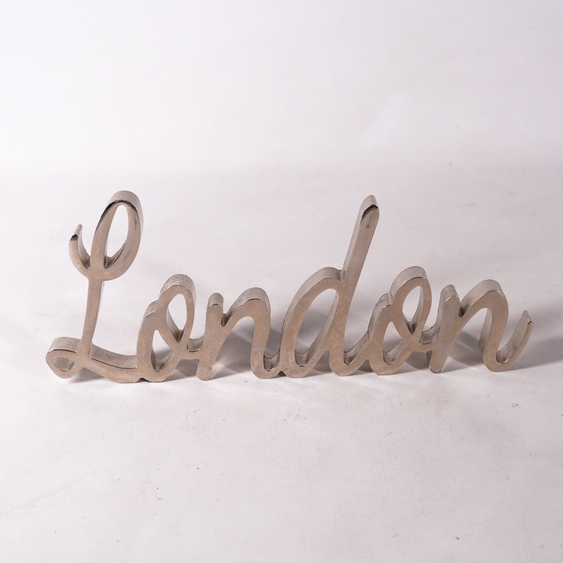 9" Silver Metal London Sign Home Decor Art Decoration Paper Weight
