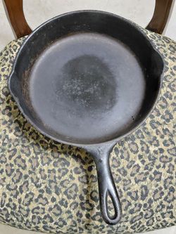 Vintage Wagner Ware Sidney O #10 Cast Iron Skillet 1053R Double Spouts