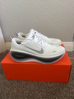 Nike Vomero Plus