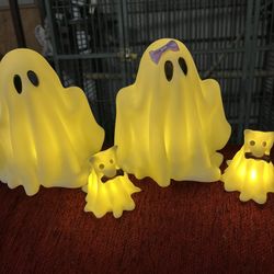 Light Up Ghost Decorations 