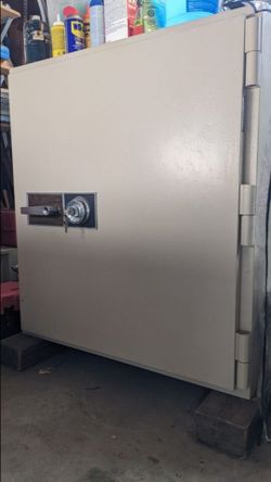 DIEBOLD CashGard TL-15 High Security Safe