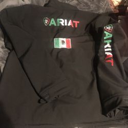 Chamarras Ariat Son De México Color Negro 1xl Y 2xl $75 Cada Una. No Menos
