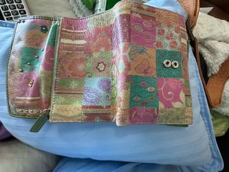 NEED TO SELL EVERYTHING TODAY—PLEASE MAKE YOUR BEST OFFER, AS I HAVE TO BE OUT OF THE HOUSE TODAY.