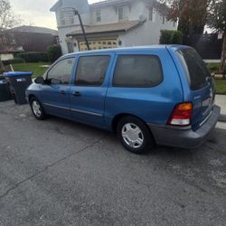 2002 Ford Windstar