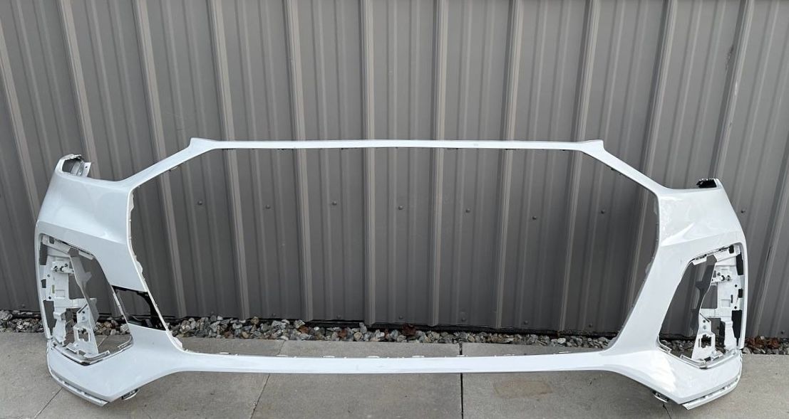 WHITE AUDI Q5 SQ5 FRONT BUMPER ORIGINAL 2021 2022 2023 2024