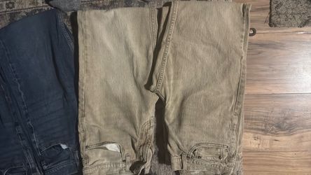 Lot of pants 6 jeans and 3 cargo pants