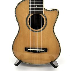 Laurel Canyon Ukulele (LUK-70CE) Natural