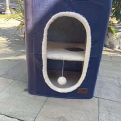 Bedsure 2 Story Cat House - Cat Bed Condos for Indoor Cats with Scratch Pad and Fluffy Ball Hanging
