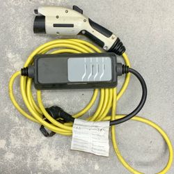 BMW Charging Station Electric Vehicle Auto Automobile Level 1 Plug Plug-in Hybrid 120V Universal Battery EV HEV BEV Fast Technology Grid Car SUV Truck