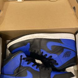 Air Jordan 1 Mids Size 8 Royal Blue/Black 