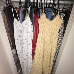 10$ Dresses All Brand New Size Small