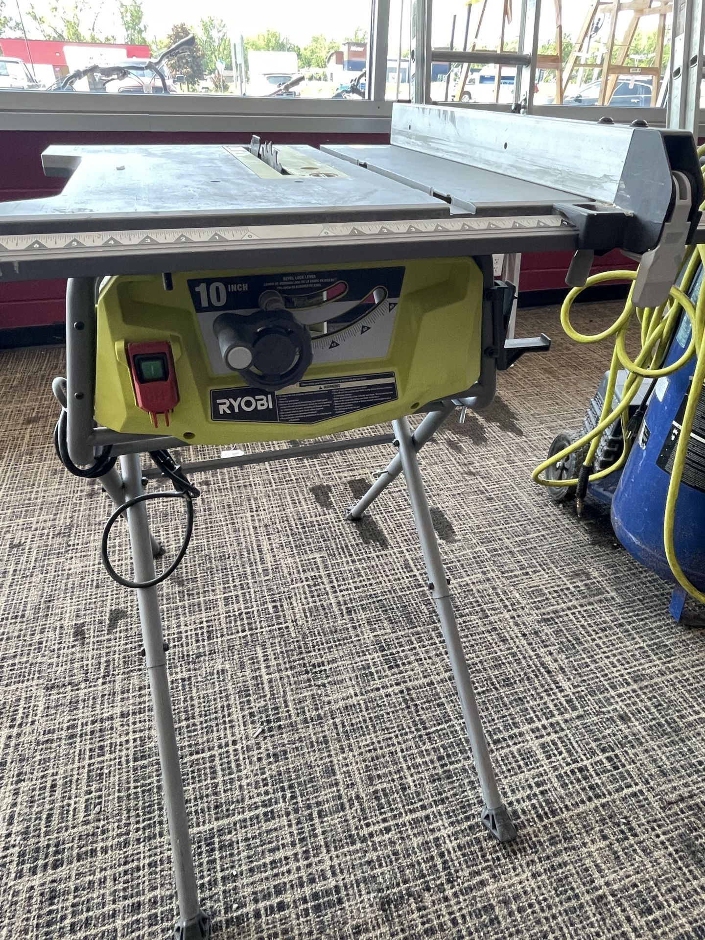 Add To Your Shop With This Ryobi Tablesaw