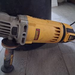 DEWALT DWE4597N ANGLE GRINDER