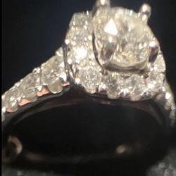 Diamond Engagement Ring Beautiful 