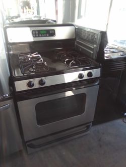 G.E GAS RANGE 