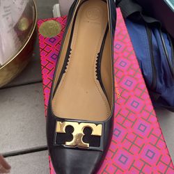 Designer dress shoe