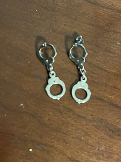 Handcuff earrings