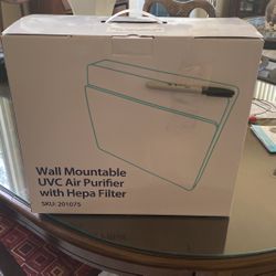 Wall mountable UVC air purifier with HEPA filter Made by cure UV