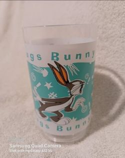 Vintage Looney tunes Bugs Bunny and Tazmanian Devil tumbler cup