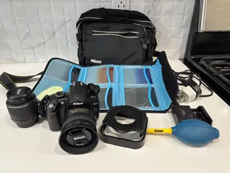 Nikon D5000 beginner to professional kit | 18-55 3.5-5.6G VR II | 35 1.8G