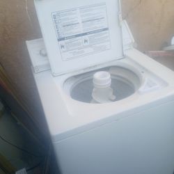Whirlpool Heavy Duty Extra Large Capacity Washer $100