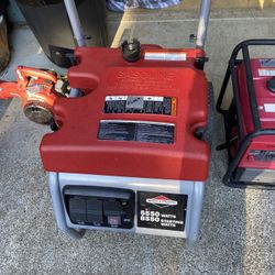 BRIGGS & STRATTON 5550 Watt Portable Gas Generator, 8550 Starting Watts