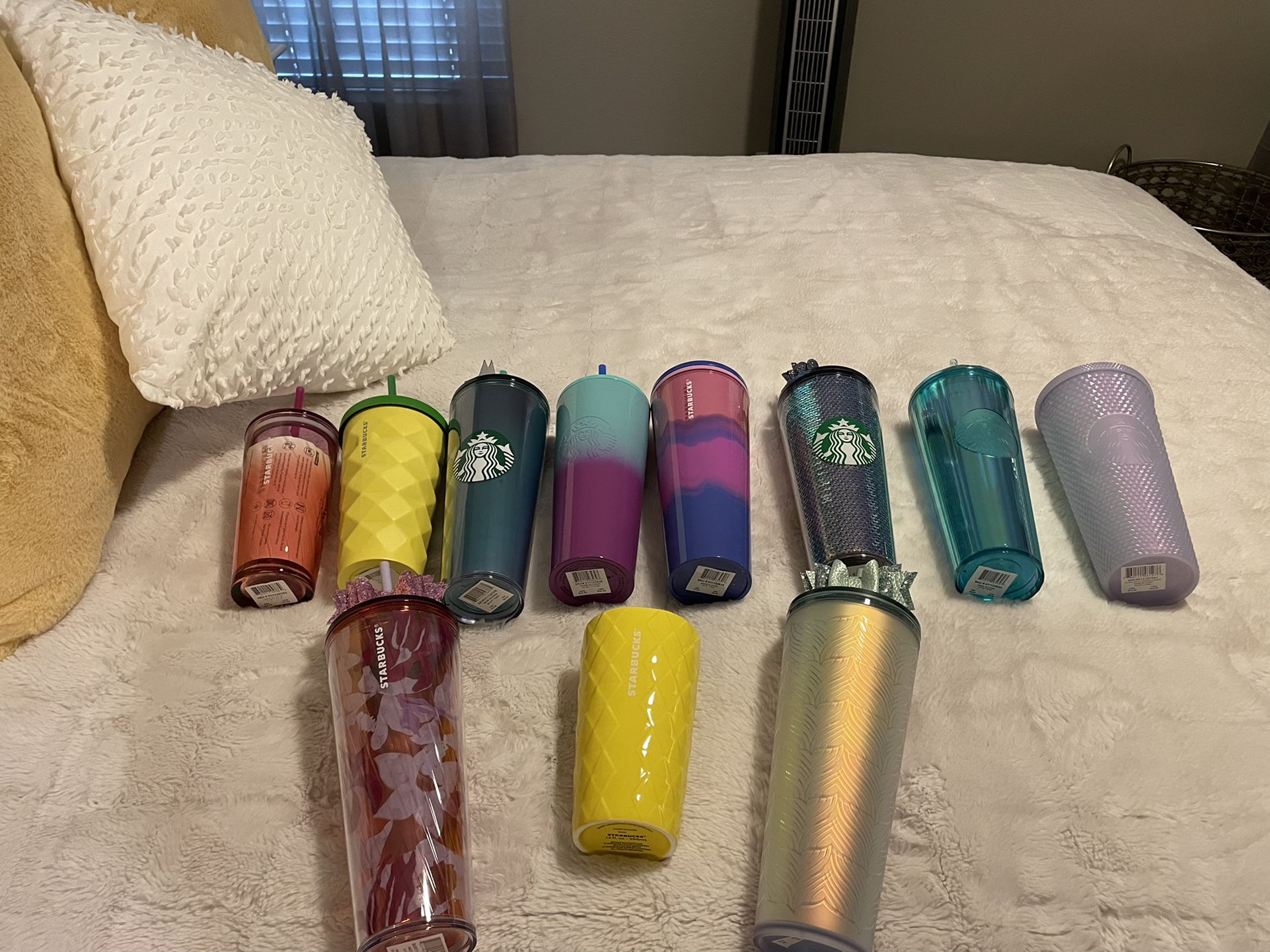 STARBUCKS KEYCHAIN & CUSTOM CUPS for Sale in Escondido, CA - OfferUp