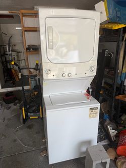 GE Stacked Washer Dryer Combo Unit