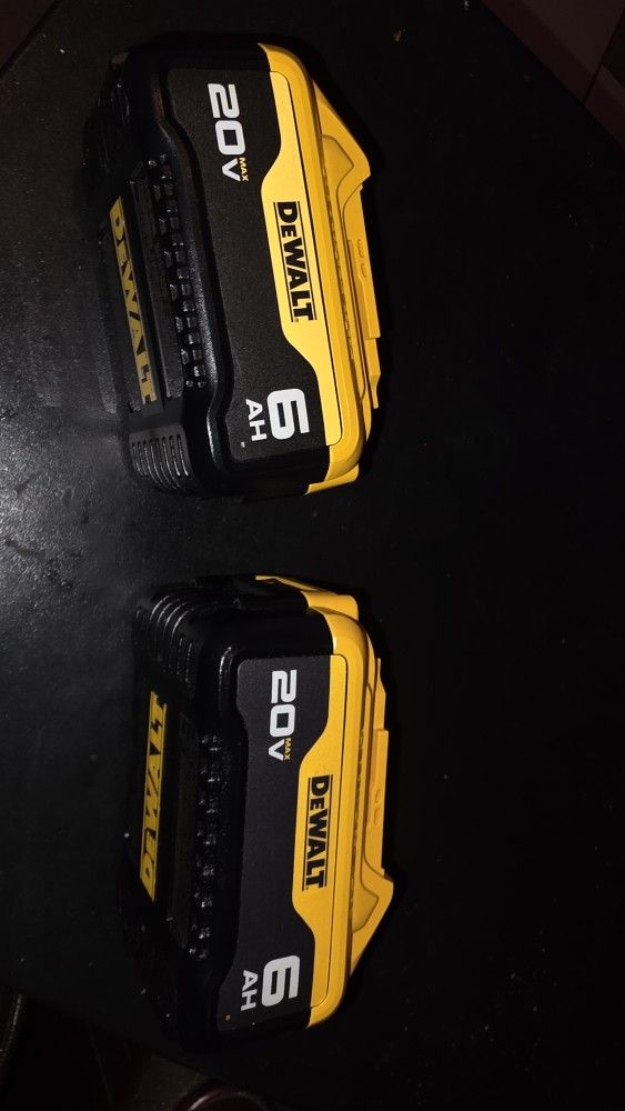 DEWALT BATTERIES 
