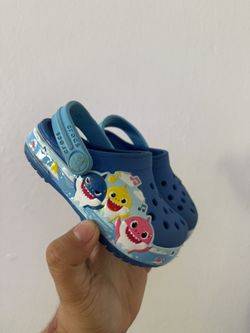 BABY SHARK CROCS