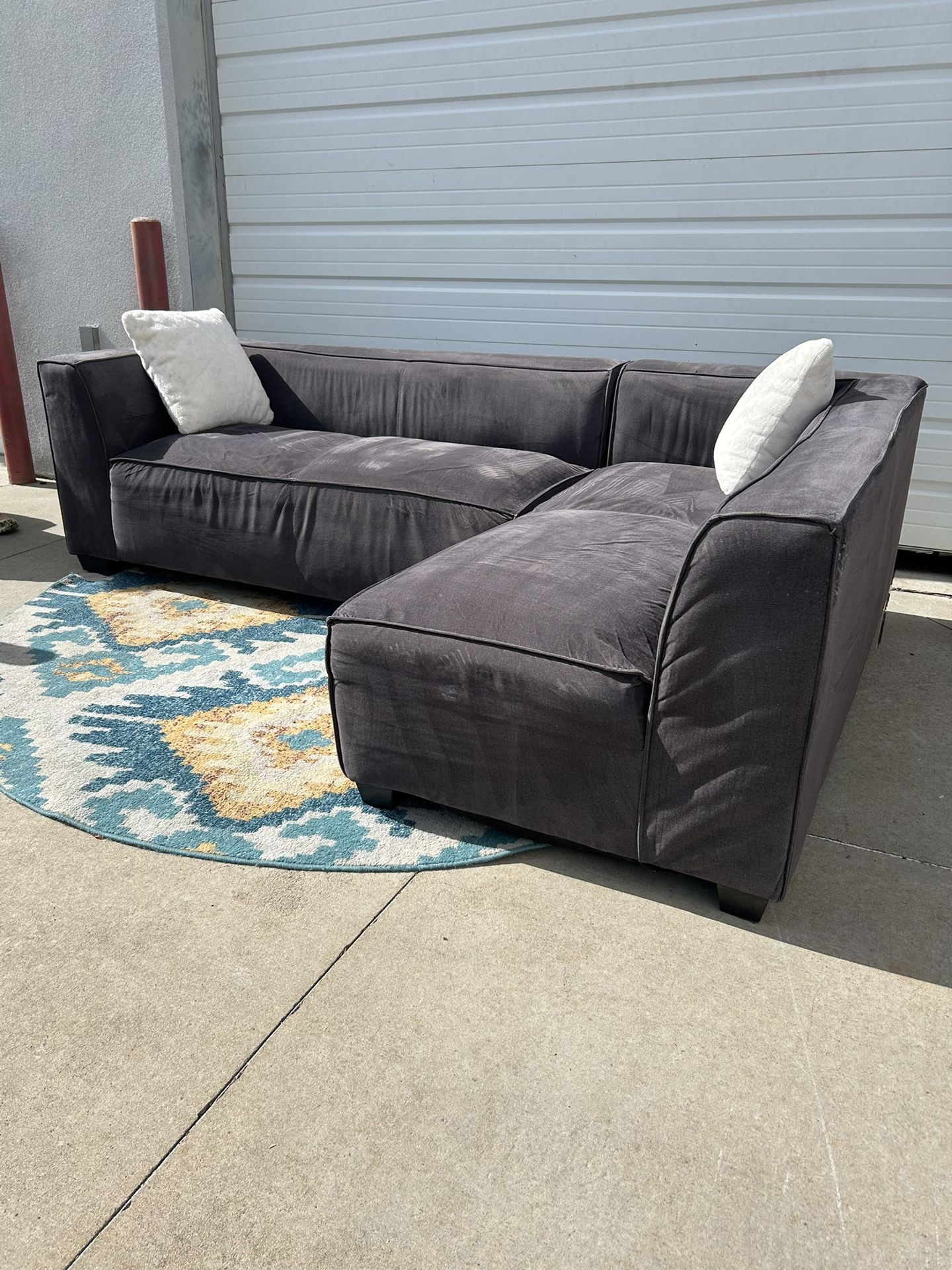 Sectional Couch(Free Delivery)
