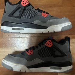 Jordan 4’s